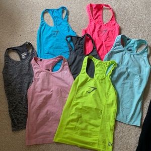 Bundle Gymshark 7 athletic tanks - xs and small